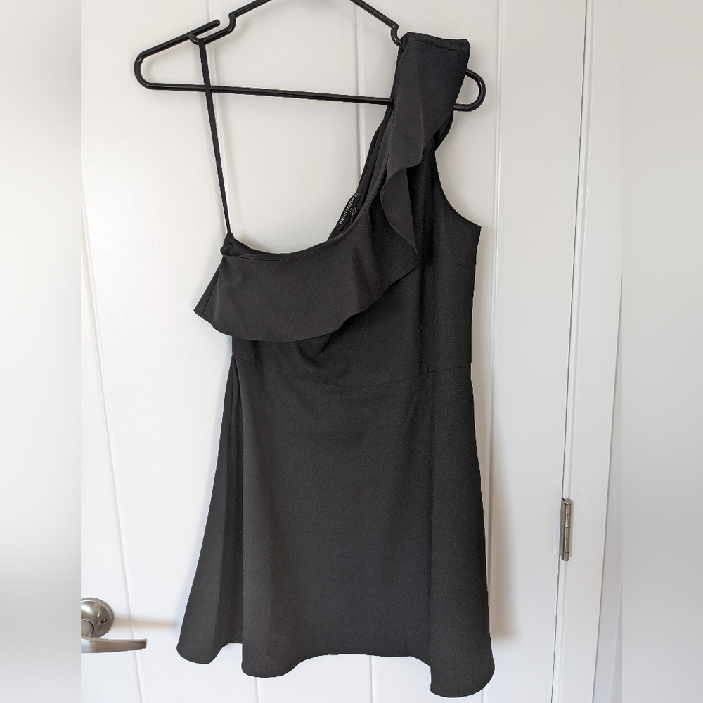 New, little black dress, petite, banana republic dress, petite size 6